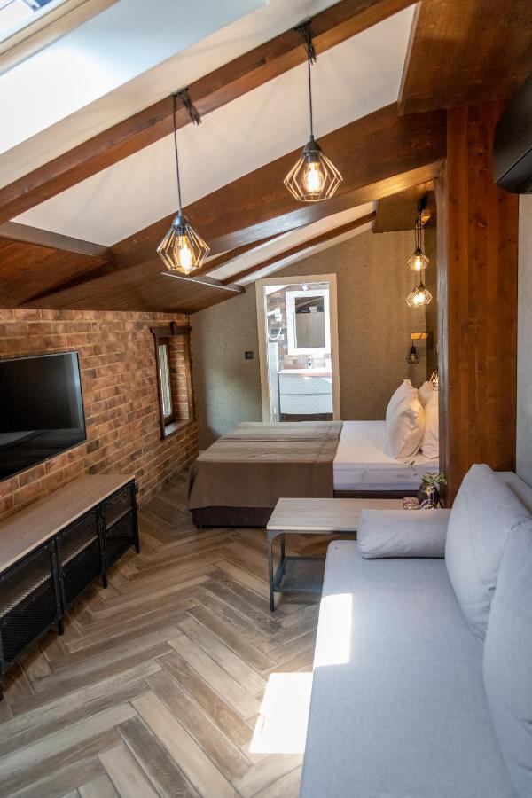 Hotel Hunters House Ezerets Zewnętrze zdjęcie