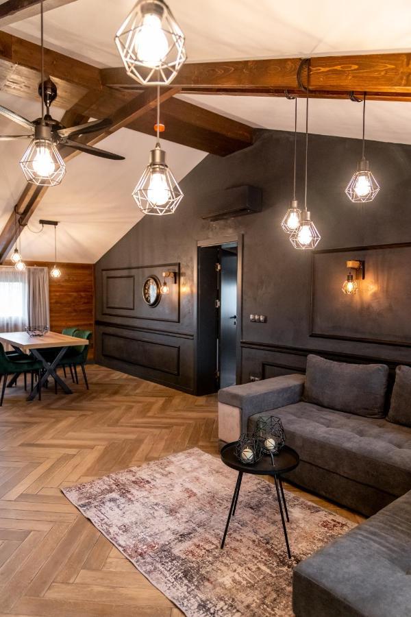 Hotel Hunters House Ezerets Zewnętrze zdjęcie