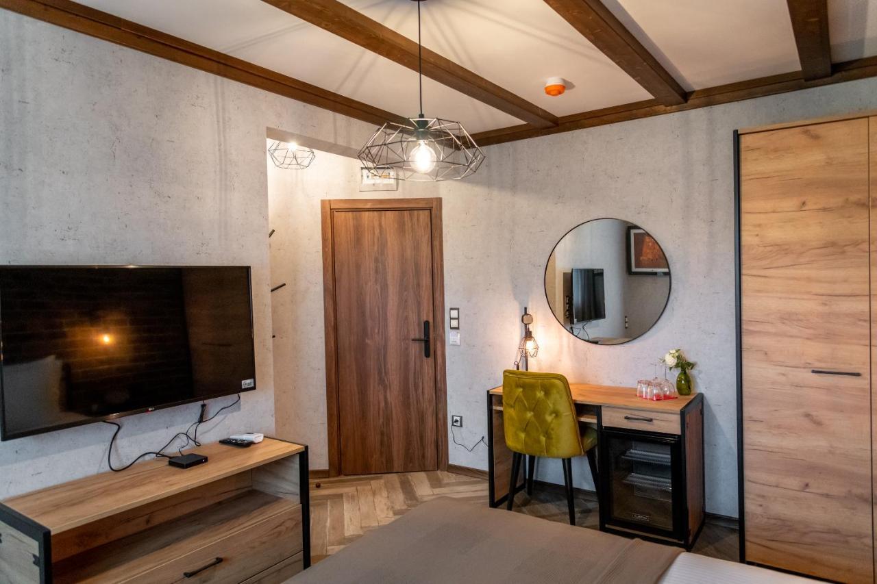 Hotel Hunters House Ezerets Zewnętrze zdjęcie